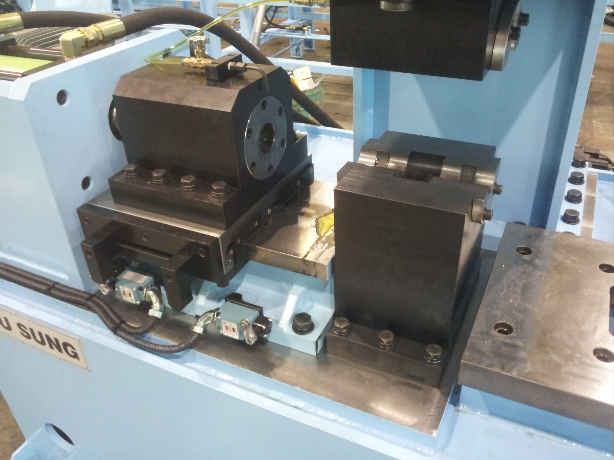 한쪽파이프 축관장비